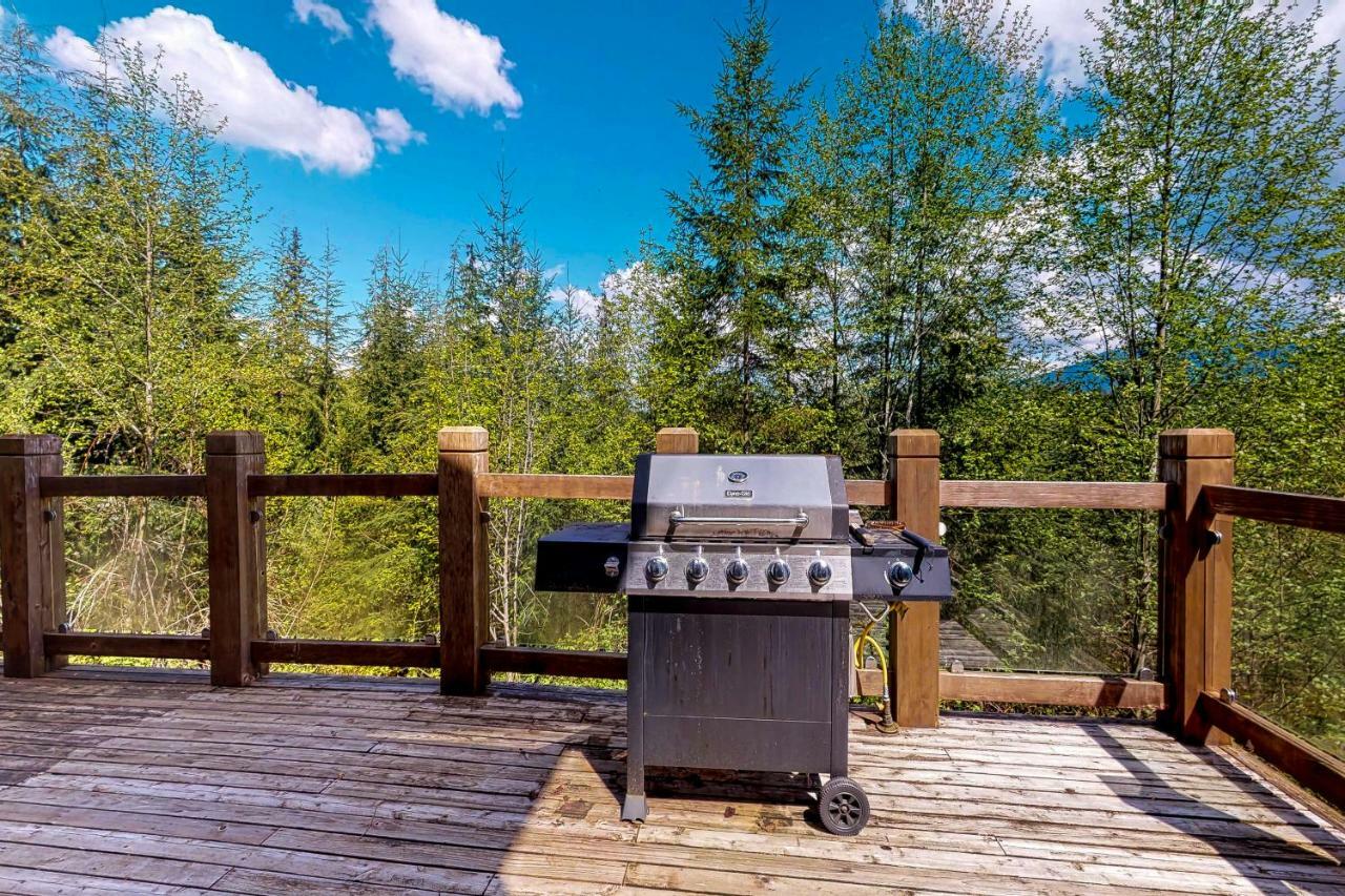 Woodland Hideaway In The Hills Villa Lake Stevens Bagian luar foto